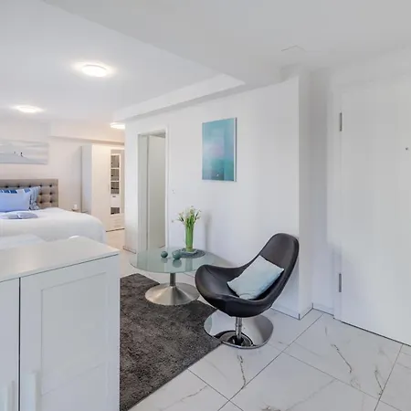 Sank Georgenstrasse Apartman *